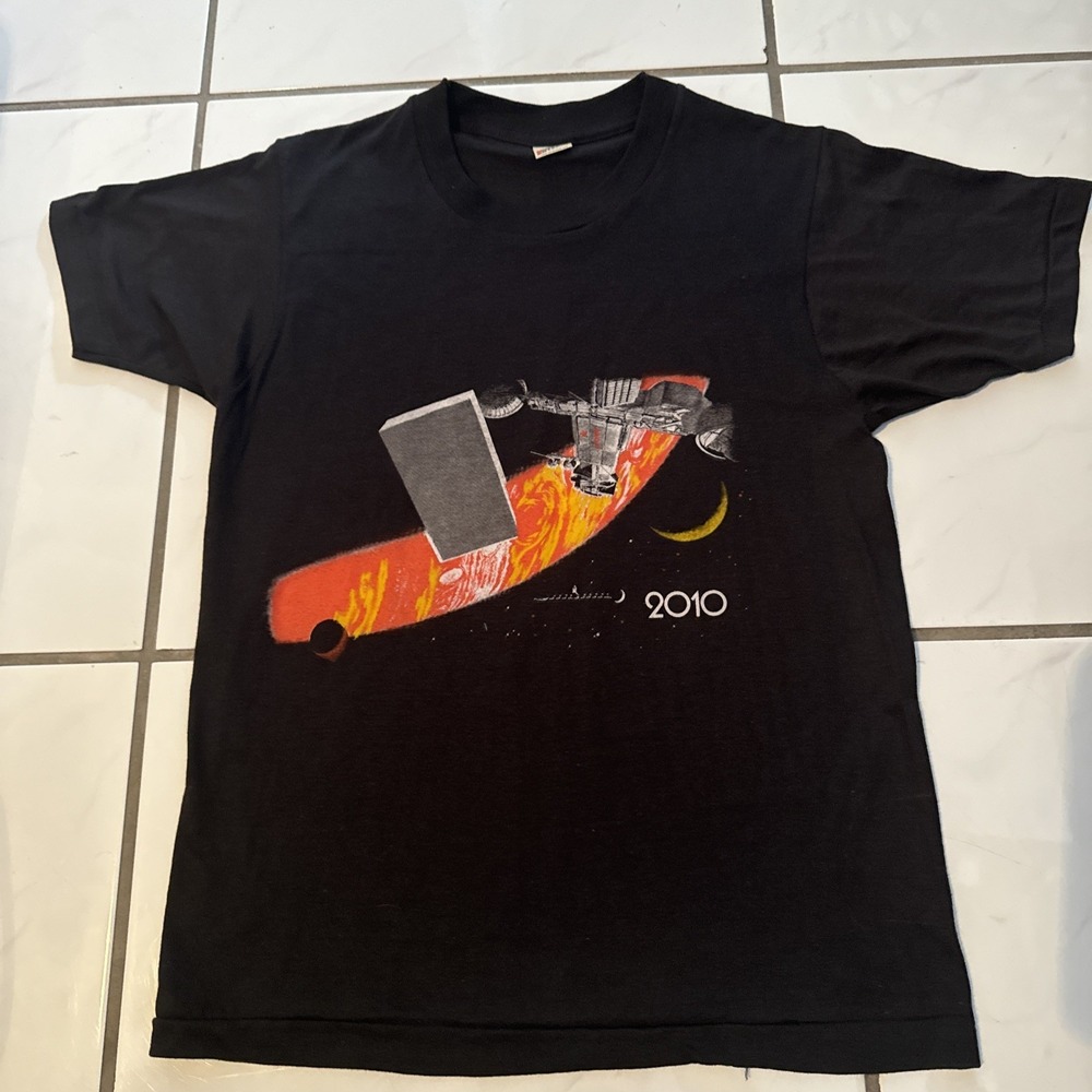 VTG 80s Deadstock 2010 the year we make contact shirt Promo Space Odyssey 17x24